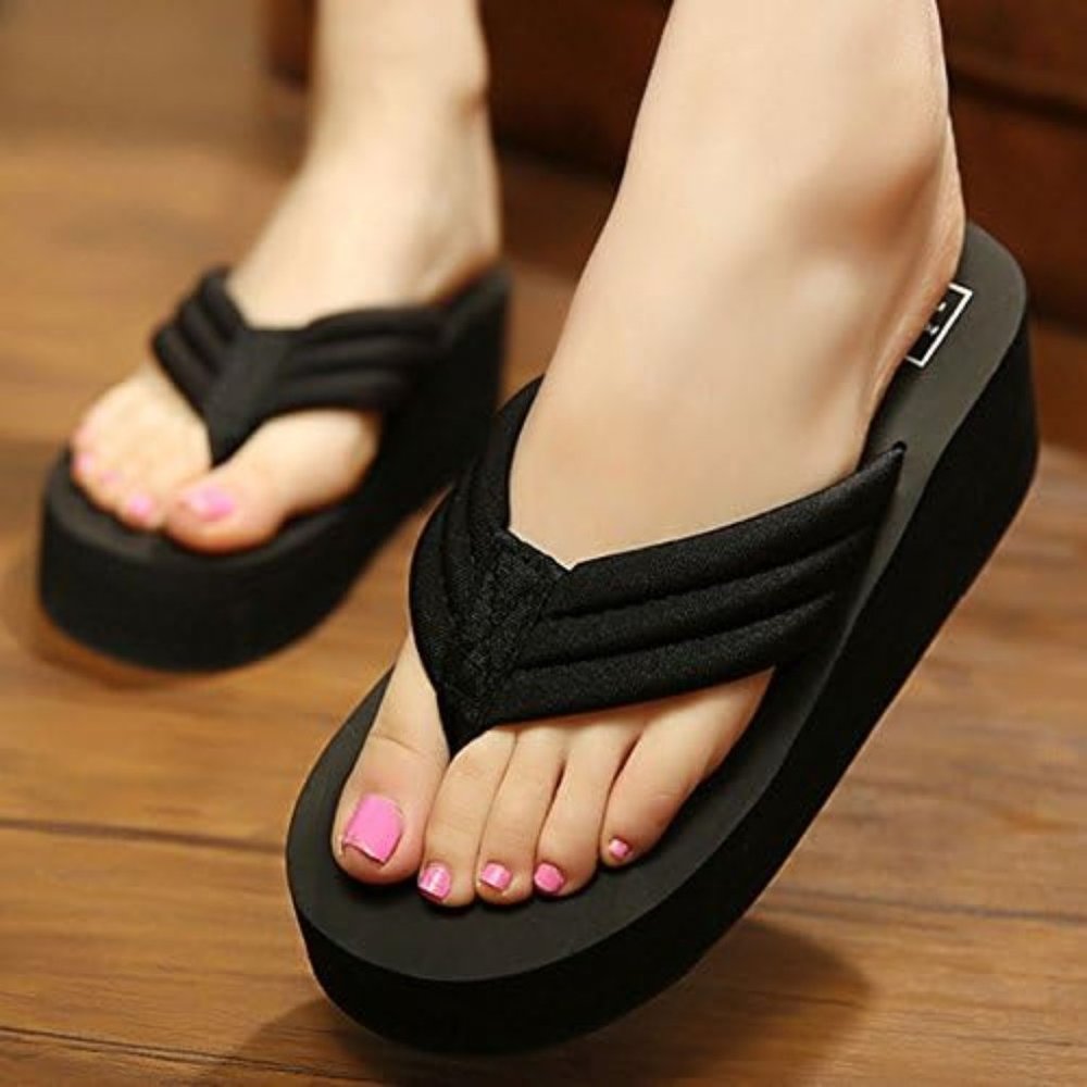 Women's black sandals